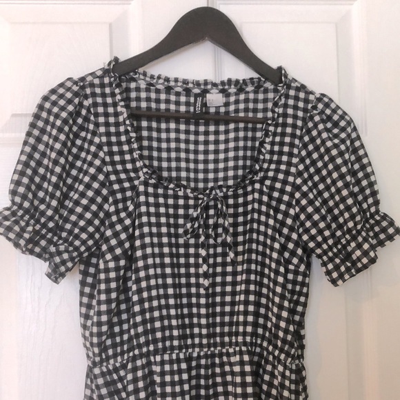 Babydoll Gangnam puff sleeve dress - Picture 3 of 5